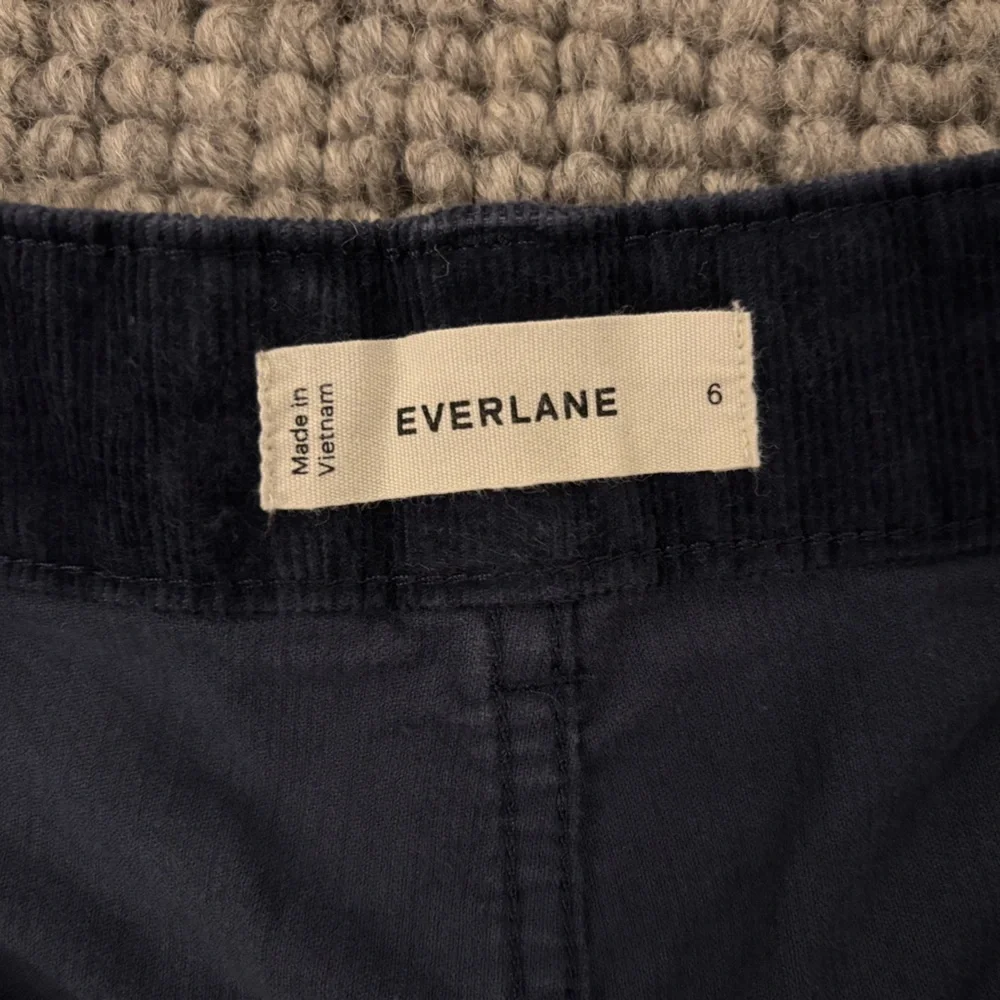 Everlane - The Utility Barrel Pant - Navy Corduroy - Size 6 - Picture 6 of 15